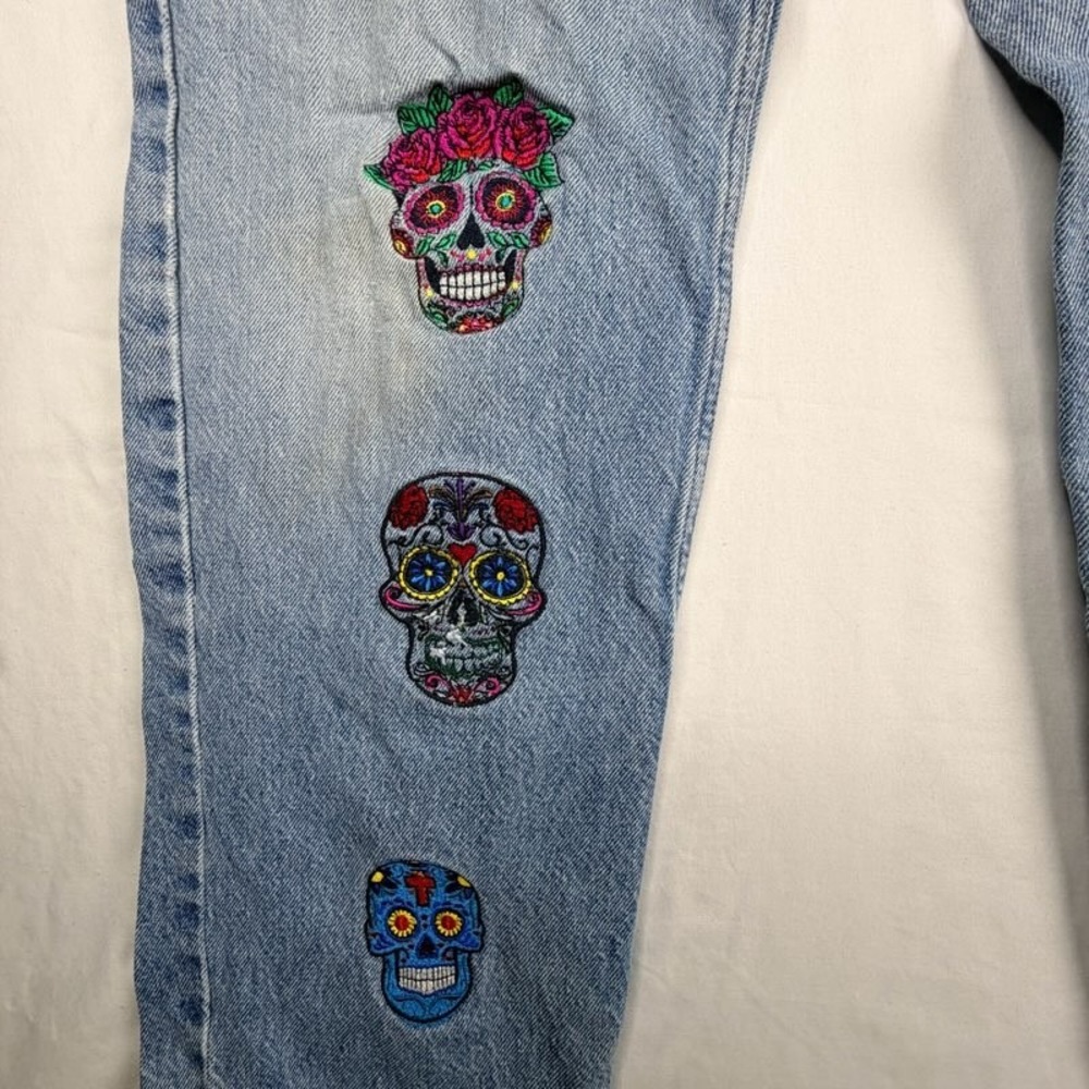 Custom Sugar Skull Embroidered Distressed Levi Straight Leg Jeans Blue - Picture 3 of 6